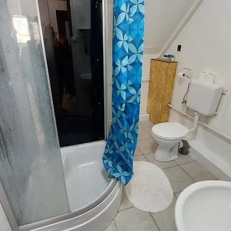 Hétvégi ház Malom-tavi Vendeghaz *